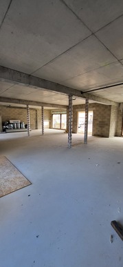 Mézières-sur-seine-Epône (78) Local commercial 158 m2 à vendre brut aménagement mitoyen maison de santé