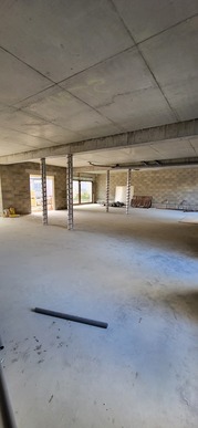 Mézières-sur-seine-Epône (78) Local commercial 158 m2 à vendre brut aménagement mitoyen maison de santé