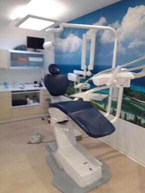 Vend cabinet dentaire cause depart retraite