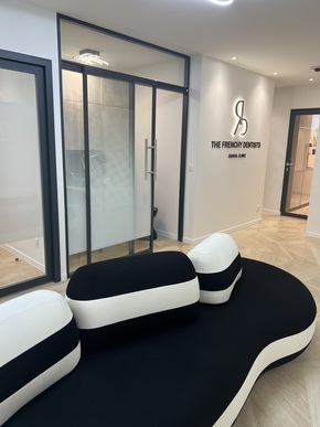 Recherche assitant(e) dentaire Paris 16e H/F