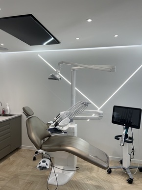 Recherche assitant(e) dentaire Paris 16e H/F