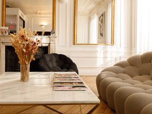 Une Clinique dentaire à Paris (Champs Elysées) qui s'agrandit : Poste de chirurgien dentiste (h/f) ou de spécialiste disponible au sein d'une équipe pluridisciplinaire