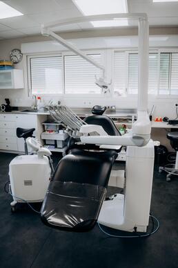 [COLLABORATION/ASSOCIATION  LIBÉRALE DÈS JUIN  2026]Drome ANNEYRON H/F