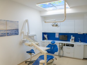 recherche assistant(e) dentaire  H/F